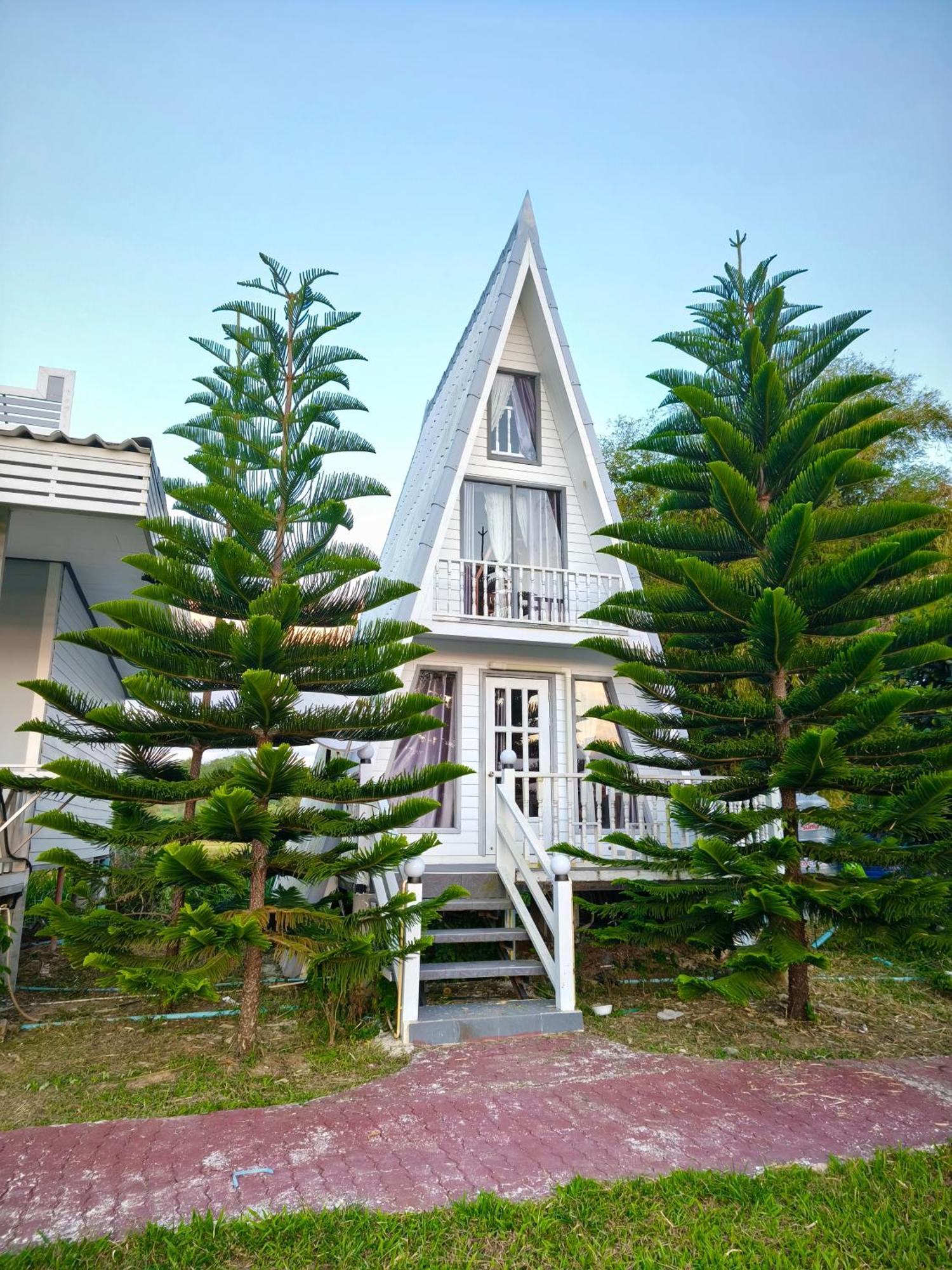 Boat And House Resort Amphoe Khao Kho Exterior foto