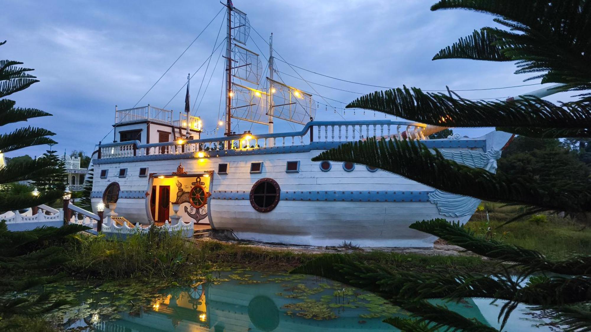 Boat And House Resort Amphoe Khao Kho Exterior foto